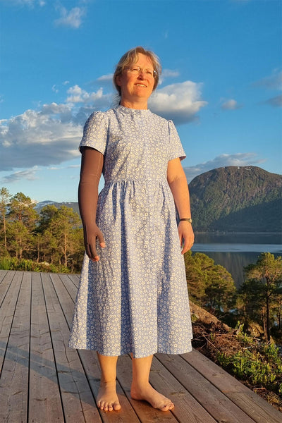 Anne's Forget-me-not Kelly dress